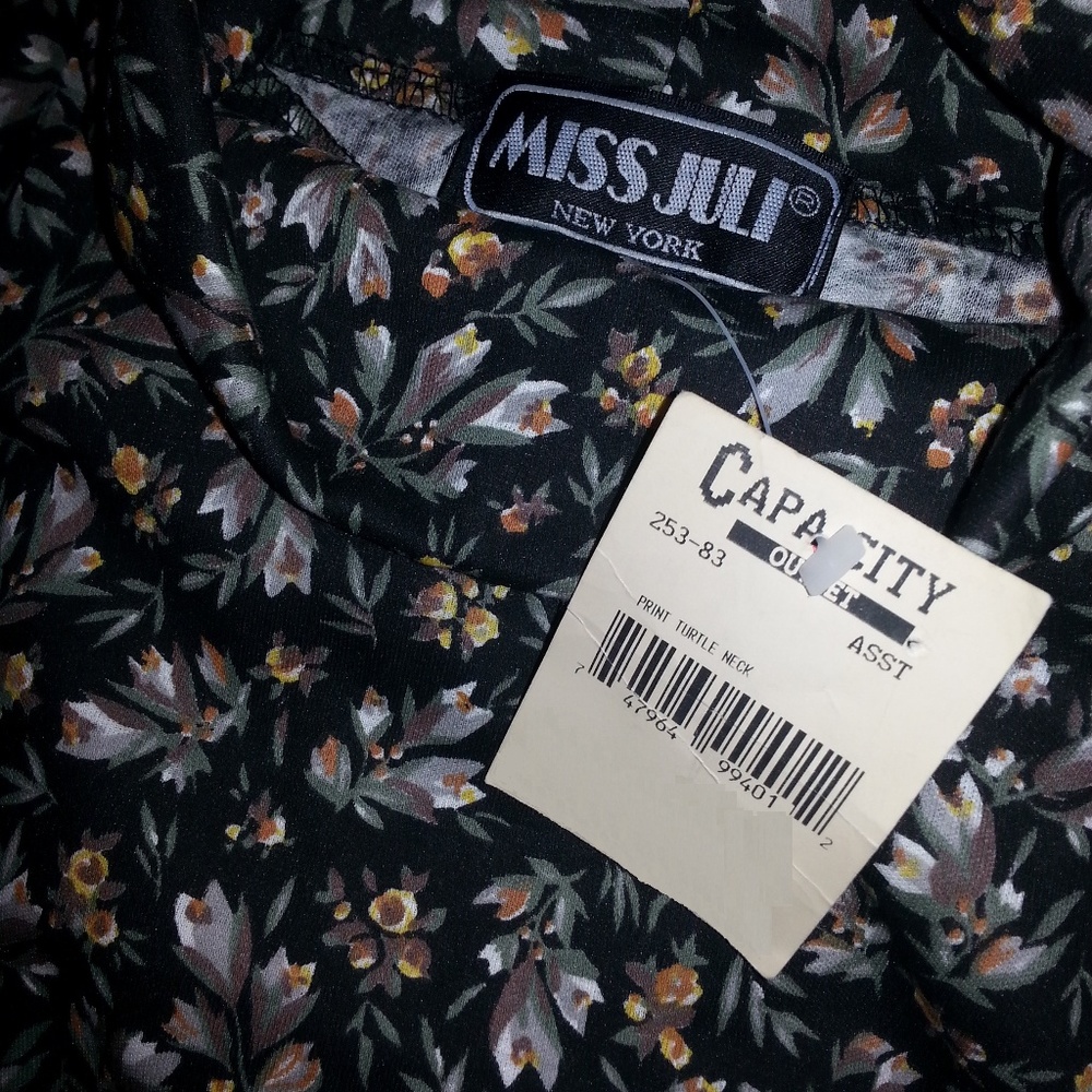 MISS JULI  NEW YORK Blouses/Turtle Neck Shirt - Picture 3 of 5